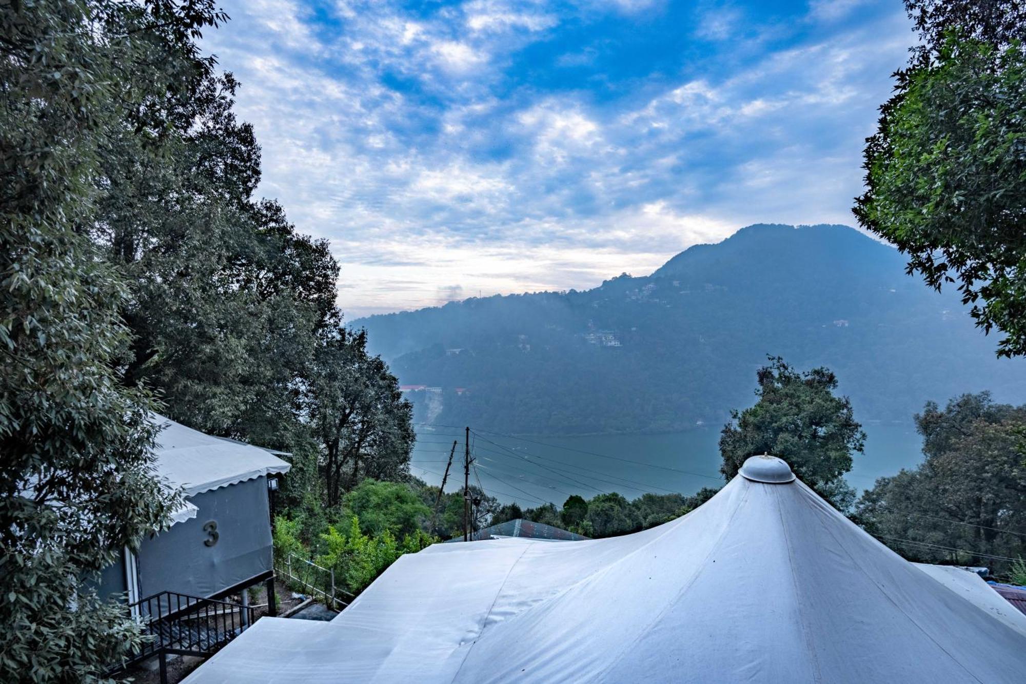 The Whispering Oaks Hotel Naini Tāl Exterior foto